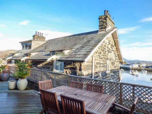 The Captain'S Penthouse Porthmadog Exterior foto